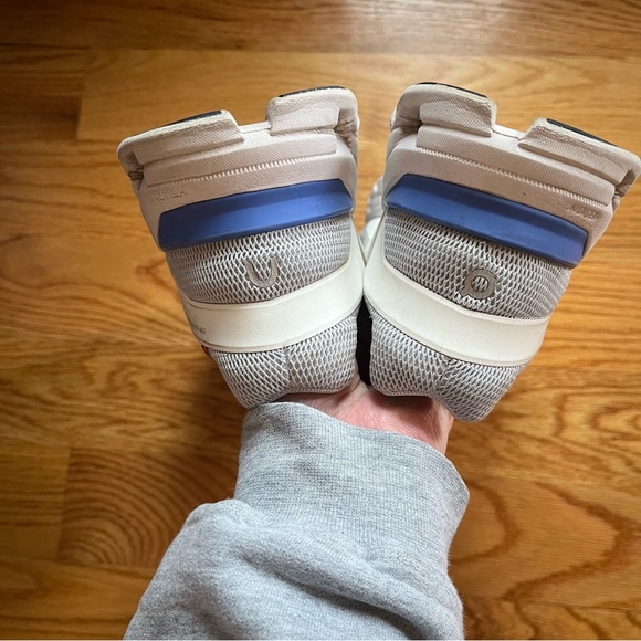 ON running cloud gray white and blue sneakers size 10.5 men - Picture 4 of 6